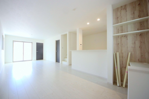 座間市緑ヶ丘5丁目　新築分譲住宅　2号棟