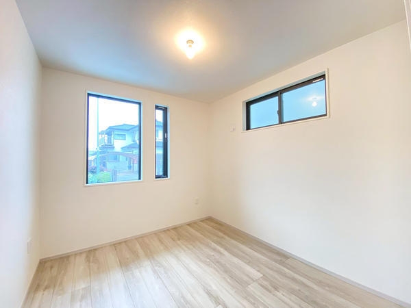 綾瀬市寺尾本町1丁目　新築戸建　全2棟　2号棟