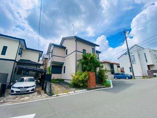 海老名市国分南3丁目の中古一戸建て(前面道路含む現地写真)