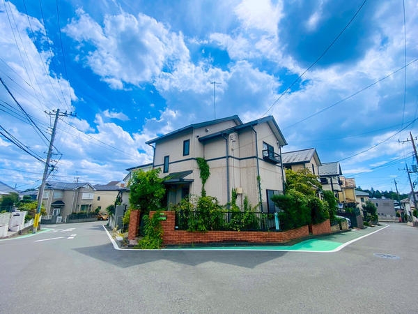 海老名市国分南3丁目の中古一戸建て(前面道路含む現地写真)