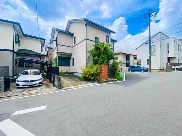 海老名市国分南3丁目の中古一戸建て(前面道路含む現地写真)