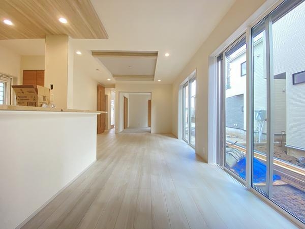 藤沢市高倉　新築戸建　全３棟　１号棟