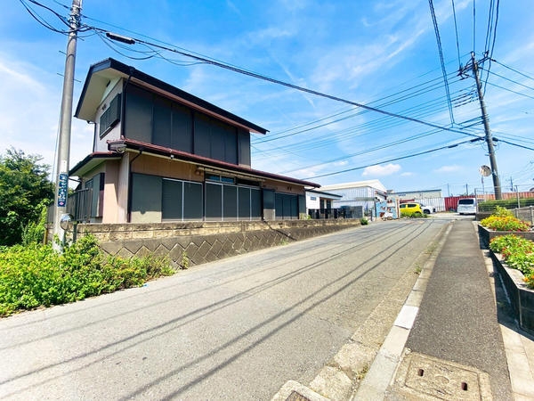 綾瀬市深谷中８丁目の土地