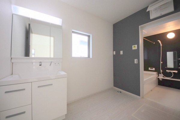 座間市緑ケ丘6丁目2期　新築分譲住宅　1号棟