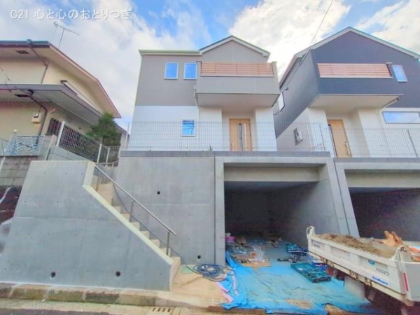 座間市緑ケ丘6丁目2期　新築分譲住宅　2号棟