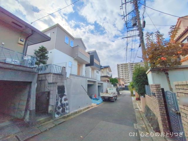 座間市緑ケ丘6丁目2期　新築分譲住宅　2号棟