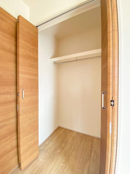 横浜市瀬谷区南台1丁目 新築戸建 全2棟 1号棟(収納)