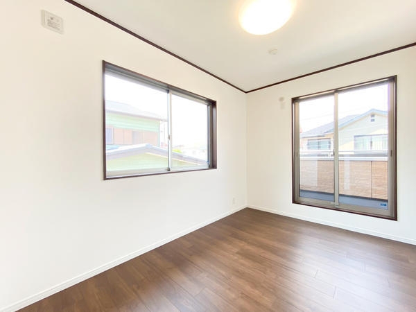 綾瀬市綾西４丁目の中古一戸建て