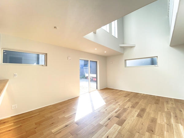 厚木市元町　新築戸建　全3棟　B号棟