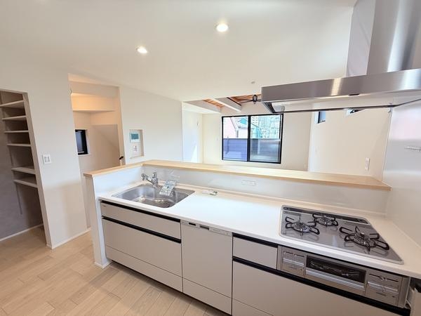 厚木市元町　新築戸建　全3棟　C号棟