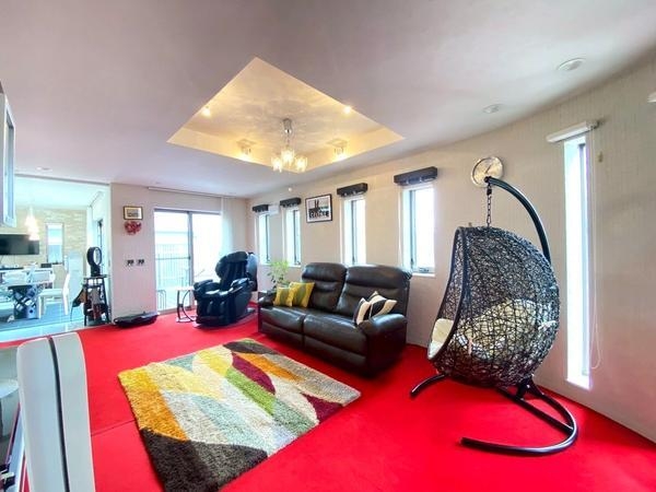 厚木市林4丁目の中古一戸建て(リビング)