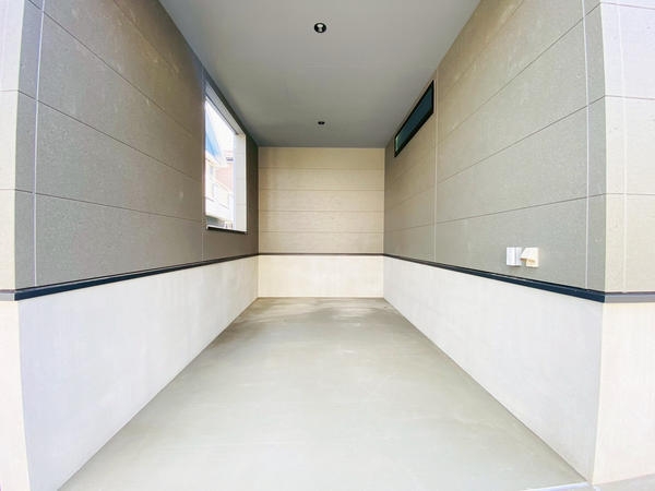 綾瀬市寺尾南2丁目 新築戸建(駐車場)