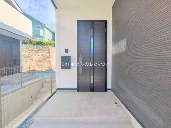 横浜市青葉区荏子田1丁目3期 新築分譲住宅 2号棟(玄関)