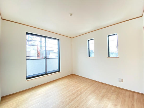 大和市西鶴間4丁目　新築戸建