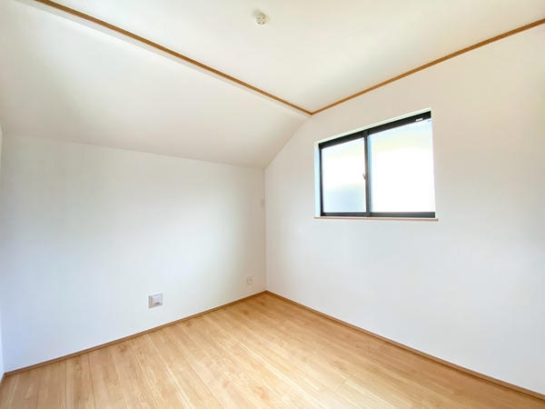 大和市西鶴間4丁目　新築戸建