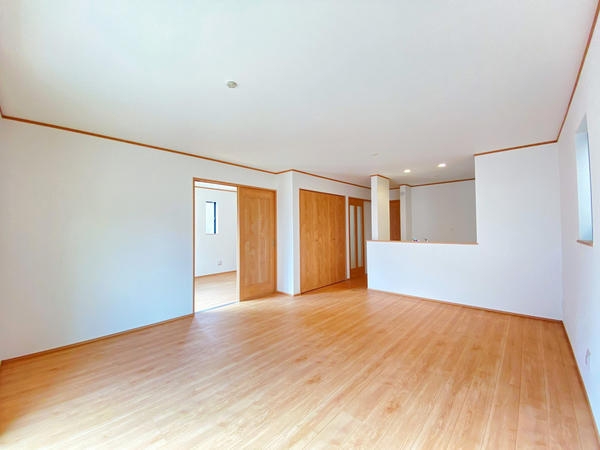 大和市西鶴間4丁目　新築戸建