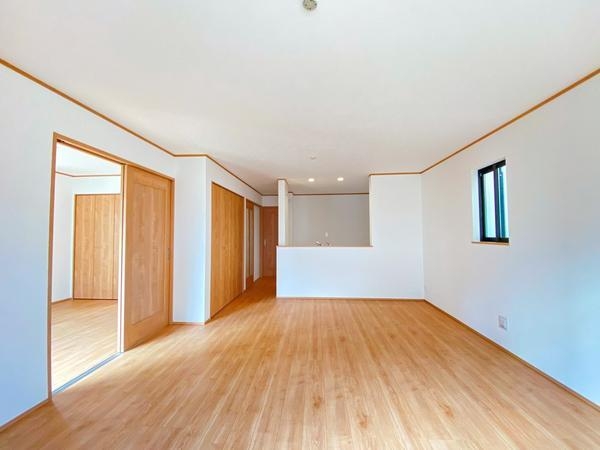 大和市西鶴間4丁目　新築戸建