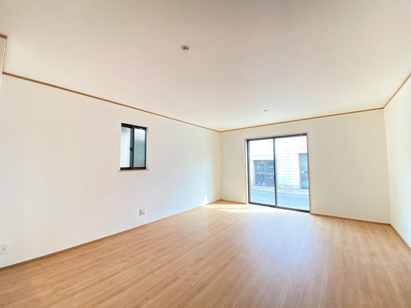 大和市西鶴間4丁目　新築戸建