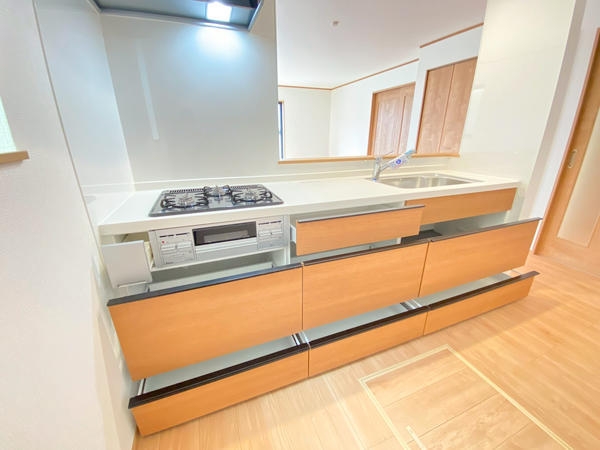 大和市西鶴間4丁目　新築戸建