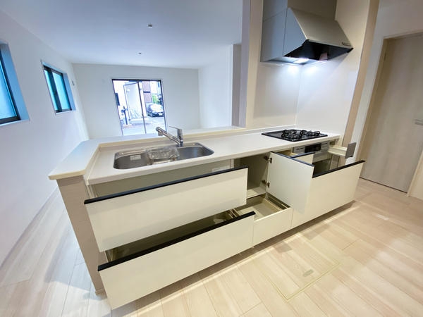 大和市西鶴間７丁目　新築戸建　全8棟　1号棟