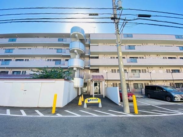 リリファ大和