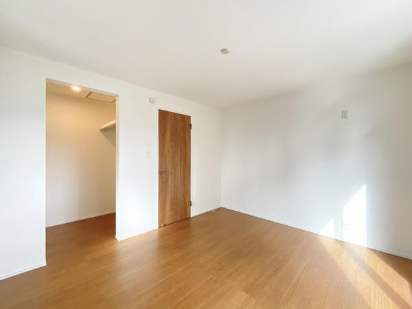 相模原市南区南台2丁目　新築戸建　全2棟　2号棟