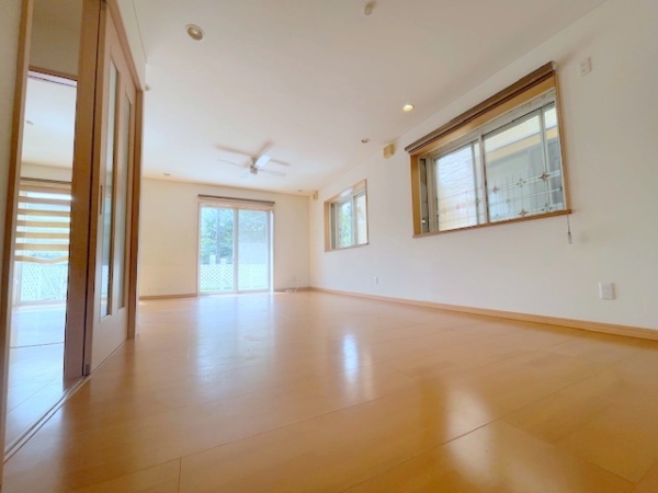 海老名市東柏ケ谷４丁目の中古一戸建て