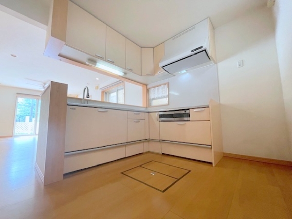 海老名市東柏ケ谷４丁目の中古一戸建て