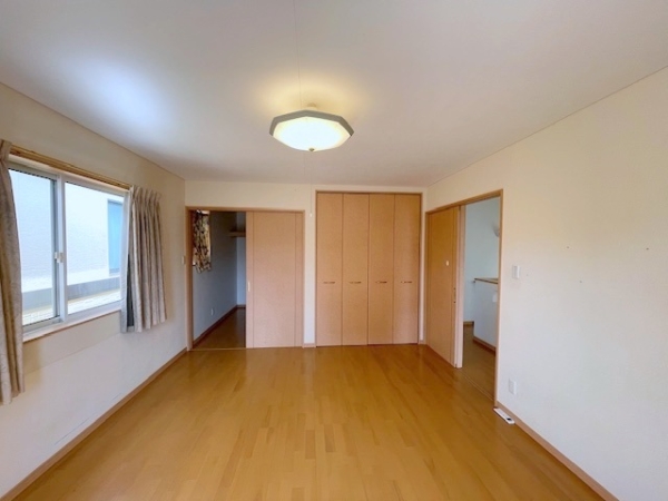 海老名市東柏ケ谷４丁目の中古一戸建て