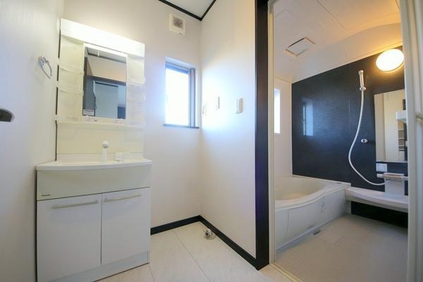 座間市新田宿の中古一戸建て