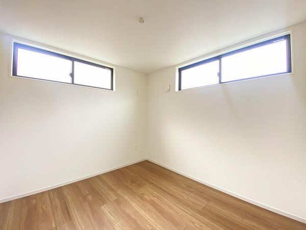 大和市鶴間1丁目　新築戸建　2号棟