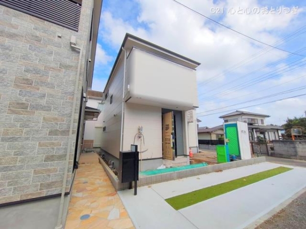 座間市新田宿の新築一戸建