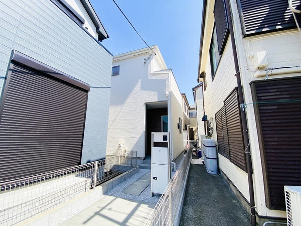 大和市西鶴間2丁目　新築戸建　全2棟　1号棟