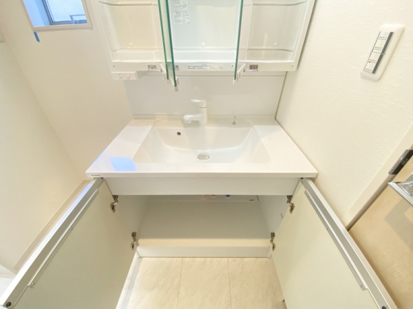 綾瀬市落合南3丁目　新築戸建　全2棟　1号棟