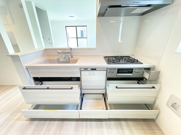 綾瀬市小園　新築戸建