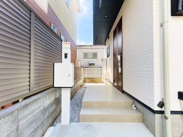 綾瀬市小園　新築戸建