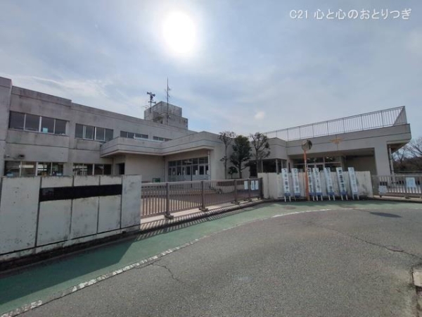 座間市南栗原６丁目の土地(座間市立中原小学校)