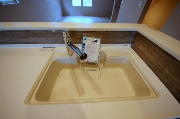 座間市ひばりが丘1丁目　新築分譲住宅　2号棟