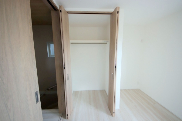 座間市ひばりが丘1丁目　新築分譲住宅　2号棟