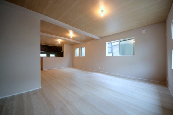 座間市ひばりが丘1丁目　新築分譲住宅　2号棟