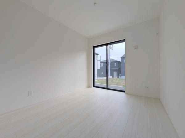 綾瀬市寺尾本町1丁目2期　新築分譲住宅　6号棟