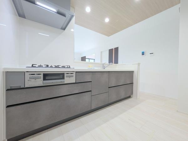 綾瀬市寺尾本町1丁目2期　新築分譲住宅　4号棟