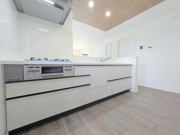 綾瀬市寺尾本町1丁目2期　新築分譲住宅　3号棟