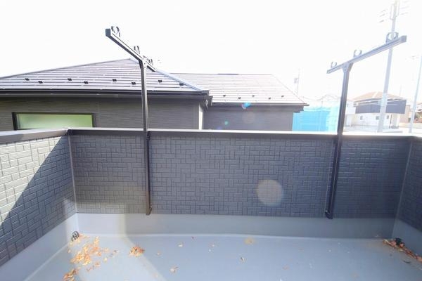 綾瀬市寺尾本町1丁目2期　新築分譲住宅　2号棟