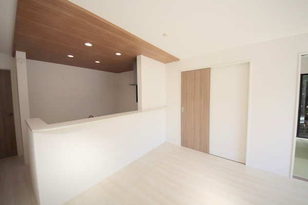 綾瀬市寺尾本町1丁目2期　新築分譲住宅　1号棟