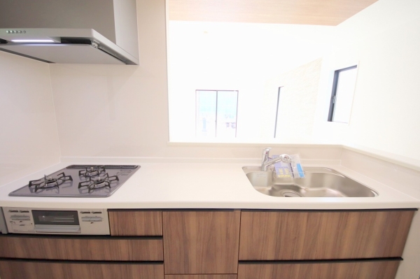 綾瀬市寺尾本町1丁目2期　新築分譲住宅　1号棟