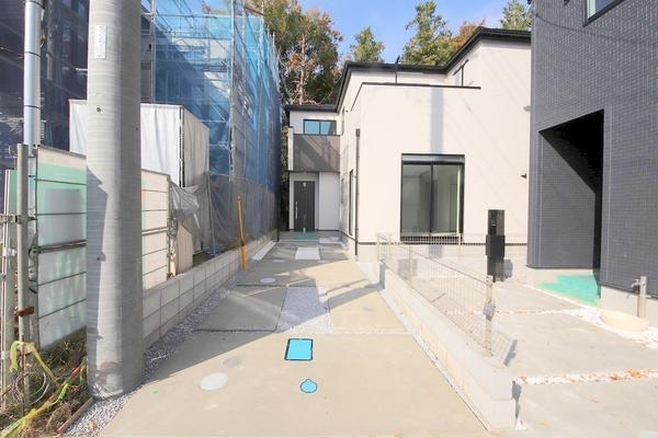 綾瀬市寺尾本町1丁目2期　新築分譲住宅　1号棟