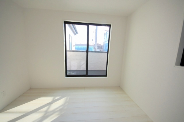 綾瀬市寺尾本町1丁目2期　新築分譲住宅　1号棟