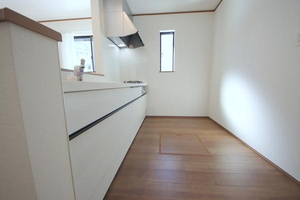 相模原市南区上鶴間1丁目　新築分譲住宅　B号棟