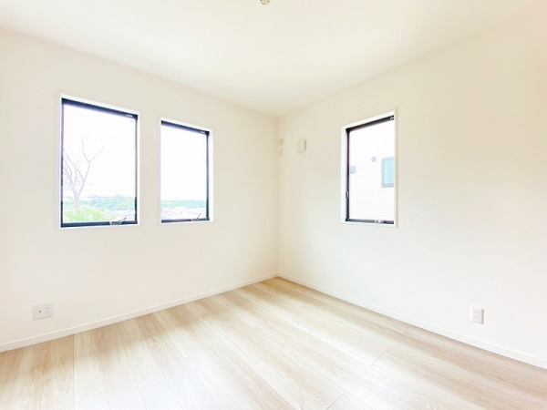 綾瀬市深谷中2　新築戸建　I期　16号棟